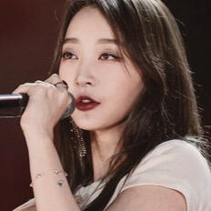 click on hyelin pics!